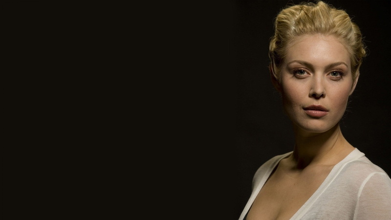 adult, one person, young adult, blond hair, beautiful woman, studio shot, beauty, human face, indoors, copy space, black background, front view, hair, beautiful people