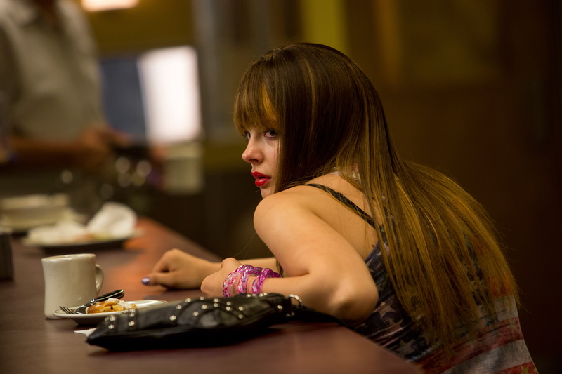 Teri, beauty, portrait, adult, hairstyle, indoors, long hair, beautiful woman, strap, The great equalizer, 2K, women, Chloë Grace Moretz, one person, fashion