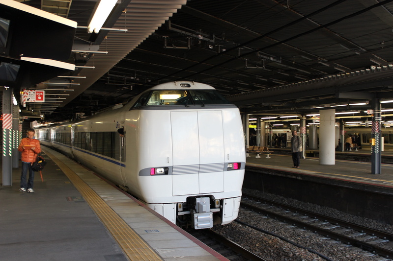transportation, railroad car, illuminated, train, train - vehicle, thunderbird, express, subway train, passenger train, railroad station platform, ceiling