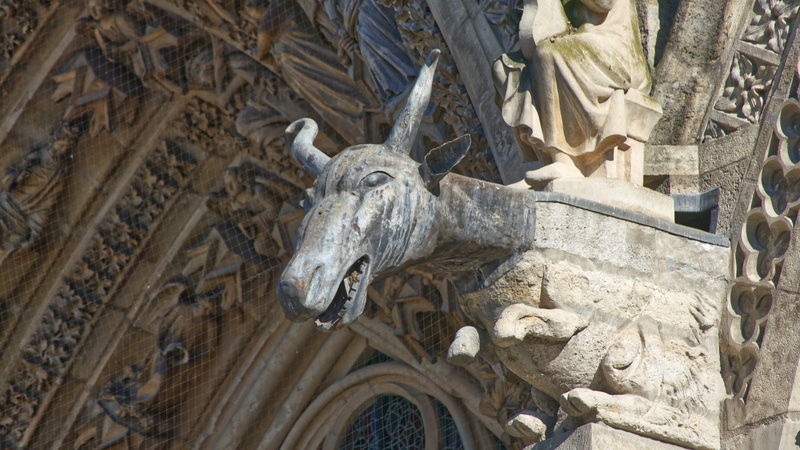low angle view, creativity, architecture, archaeology, sunlight, day, sculpture, angel, france, 5K, gargoyle, the past, gargouille, 3 rue guillaume de machault
