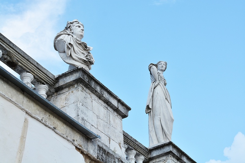 statue, angel, 1080P, male likeness, architecture, belief, sculpture, roman gods, built structure, balcony, russia, history, moscow region, time, homestead