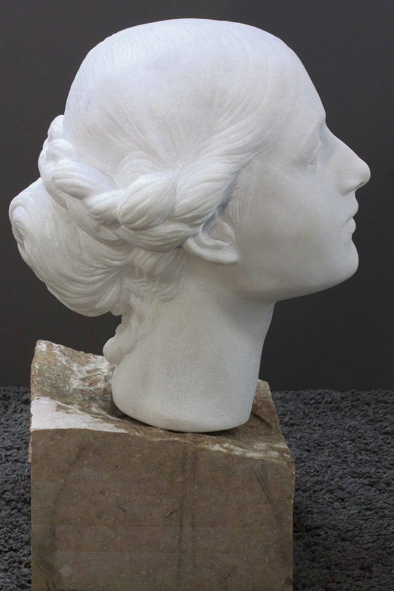 portrait, indoors, female likeness, stone material, solid, angel, art and craft, sculpture, beauty, male likeness, 4K, representation, bust, statue, museum
