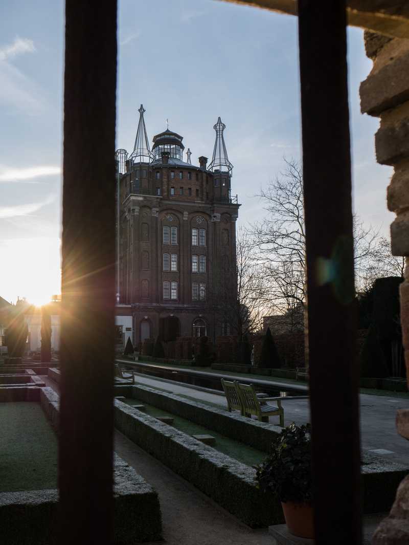 bars, no people, sky, outdoors, hotel, dordrecht, netherlands, history, tree, nature, building exterior, city, lens flare, day, sunbeam, architectural column