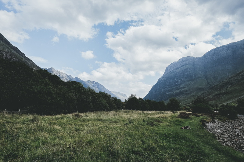 mountain range, mountain, tranquil scene, outdoors, green color, scotland, 4K, nature, mountains, plant, environment, tree, idyllic, cloud - sky, fort augustus