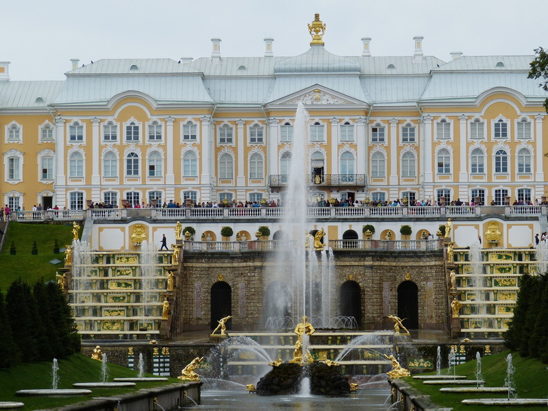 palace, day, photography, travel, house, Sankt Petersburg, incidental people, the past, time, historically, water, facade, sky, water games, golden, architectural column