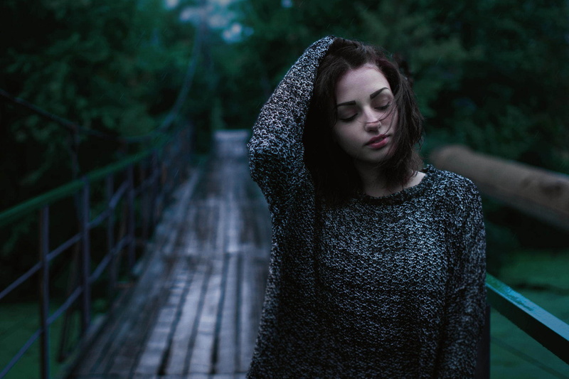 one person, women outdoors, face, portrait, 1080P, plant, standing, contemplation, railing, clothing, closed eyes, women, beauty, lifestyles, leisure activity