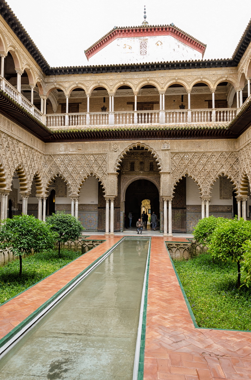 spain, andalusia, day, historically, building, culture, architectural column, travel, built structure, antiquity, courtyard, building exterior, water, seville