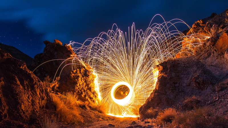 light trails, long exposure, blurred motion, burning, illuminated, light trail, steelwool, night, lightpainting, geometric shape, steel wool photography