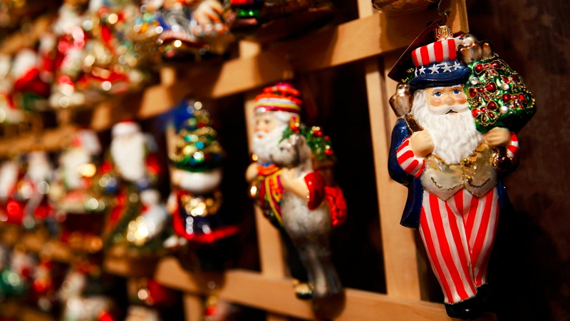 toyshop, no people, decoration, toy, hanging, clothing, representation, people, craft, retail, christmas, art and craft, home, holiday, figurine, travel destinations