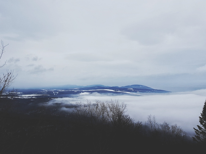 cloud - sky, tranquil scene, scenics - nature, no people, outdoors, day, sky, mountains, tranquility, idyllic, plant, fog, land, non-urban scene, sainte-catherine-de-la-jacques-cartier