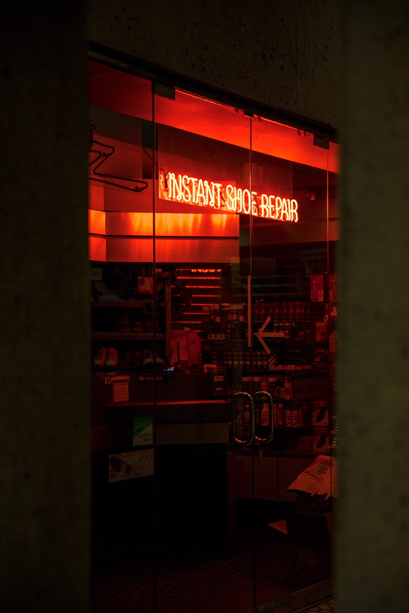 window light, editorial, people, bar - Drink Establishment, 5K, neon shop, neon light, shoes shop, restaurant, window, night, shop, shoe, red neon light