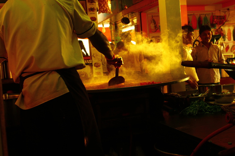 dosas, food, smoke - physical structure, food and drink, night, vendor, uniform, chef, 5K, blurred motion, roadside, cooking, architecture, men, motion