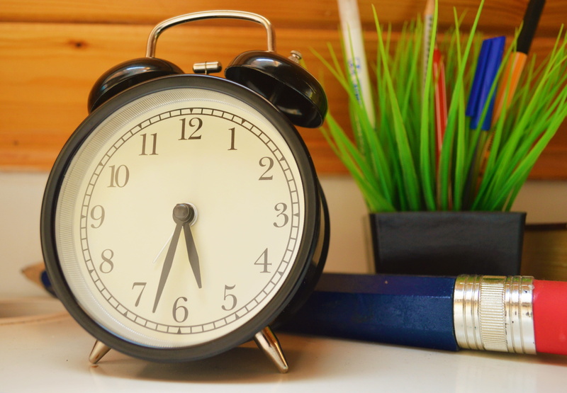minute hand, home interior, workroom, no people, man made object, home design, multi colored, education, pencil, book, clock face, still life, desk, alarm clock