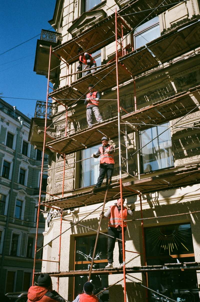 construction site, office building exterior, building site, 2K, scaffolding, work, outdoors, working, skyscraper, brown, real people, built structure