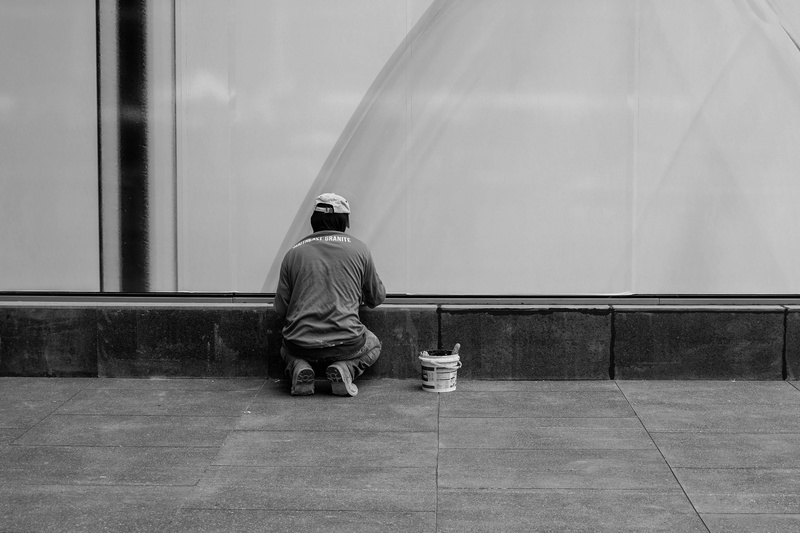 adult, real people, building exterior, men, day, full length, labour, bangkok street, hard work, painting, making money, street, walking, street art, architecture