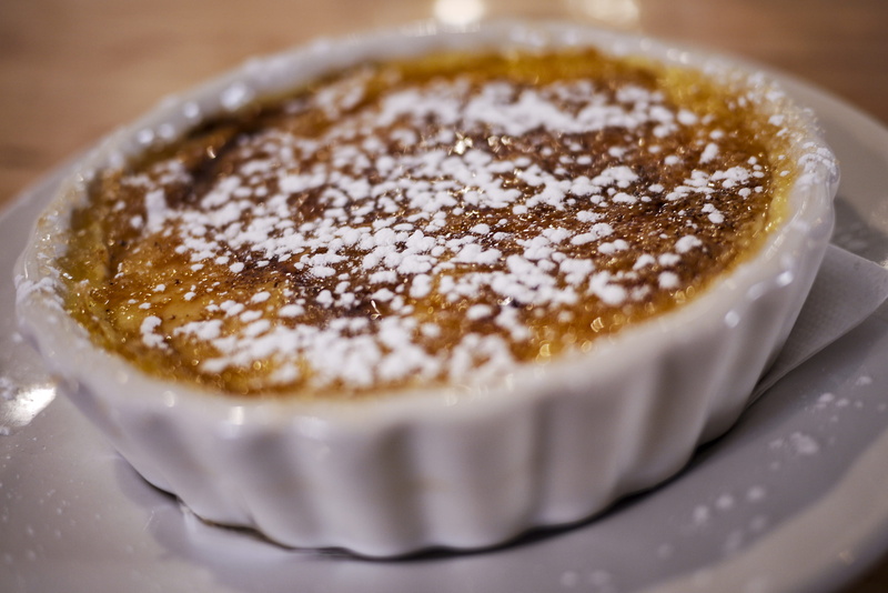 creme brulee, crockery, ready-to-eat, food, baked, food and drink, resturant, dining, bake, dessert, freshness, french food, eat, sweet food, caramalised