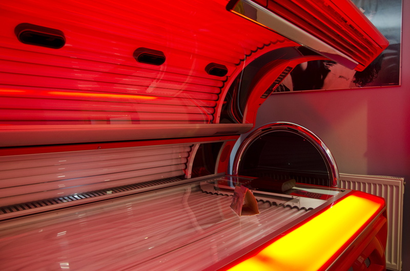 empty, red, building, reflection, illuminated, solarium, 4K, lighting equipment, tanning, wood - material, architecture, built structure, beauty parlor
