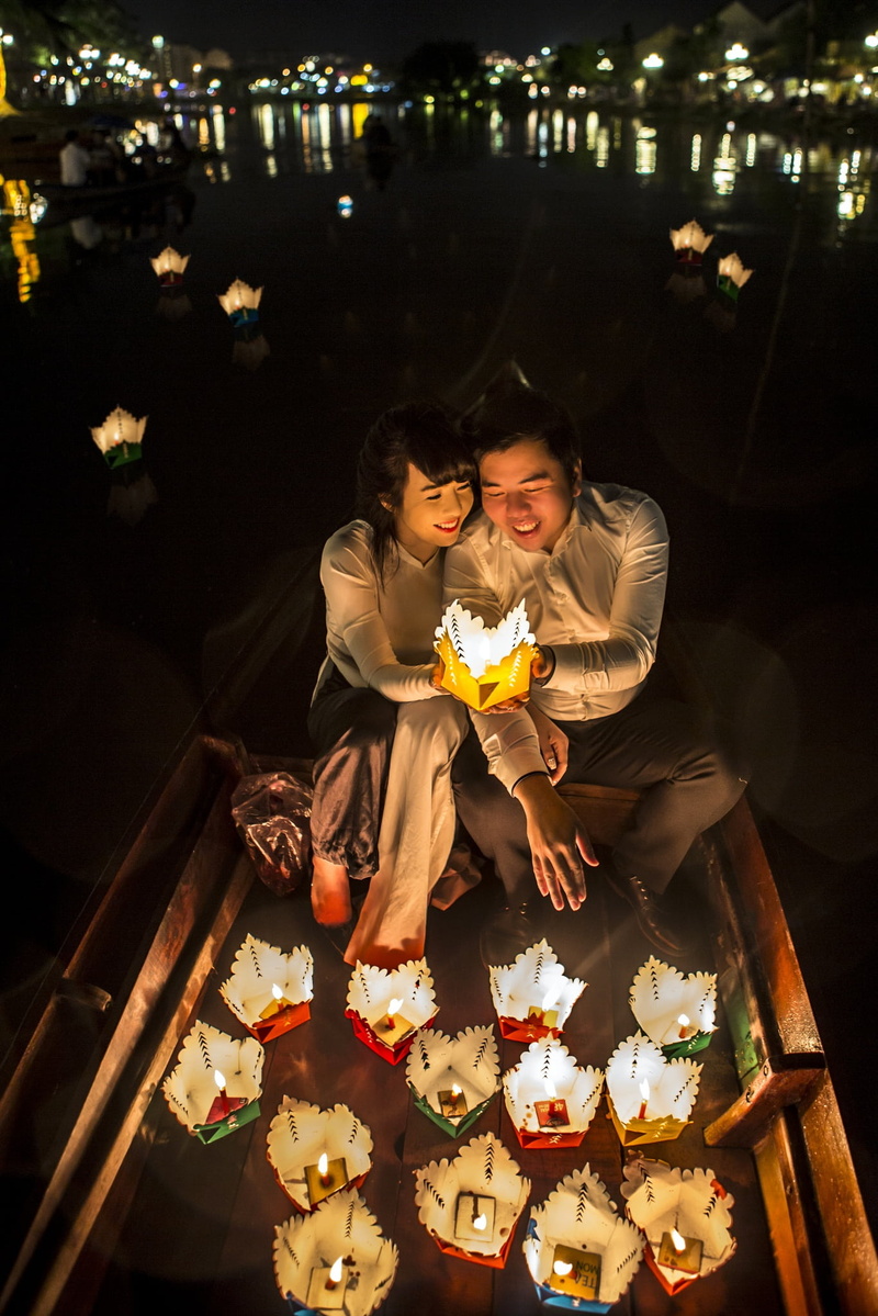 hoian, lifestyles, wedding, unesco, night, 1080P, love, ancient, men, bonding, heterosexual couple, smiling, culture, candle, boat, two people, young couple