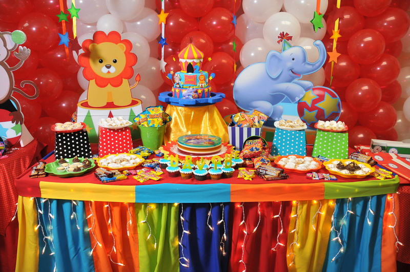abundance, Party, variation, large group of objects, Balloons, sale, indoors, toy, arrangement, decoration, gift, candy, multi Colored, retail, food and drink