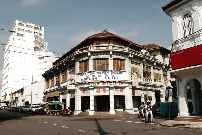 penang, incidental people, 4K, hotel, city, transportation, day, georgetown, city street, penginapan, malaysia, mode of transportation, car, old, george town