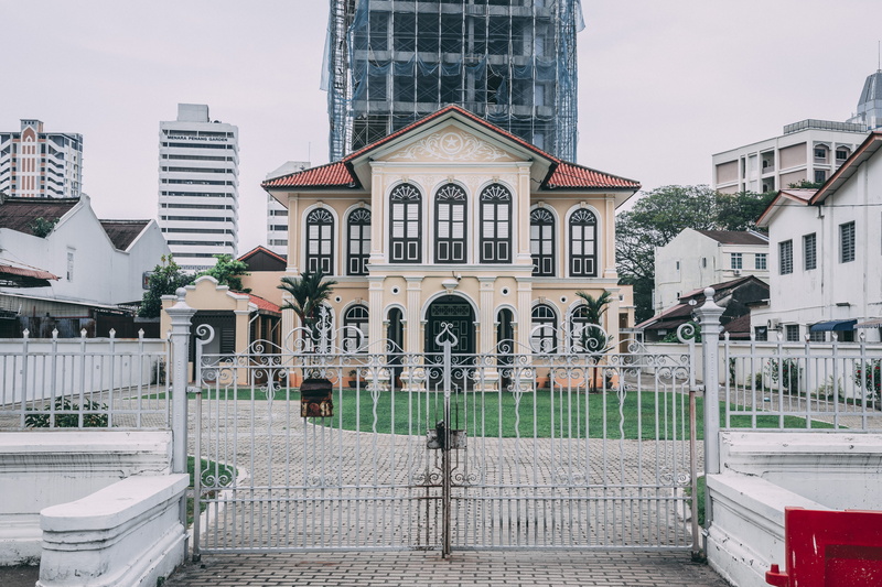 outdoors, george town, nature, real people, religion, men, wanderlust, malaysia, day, colorful, street, building, incidental people, city, residential district