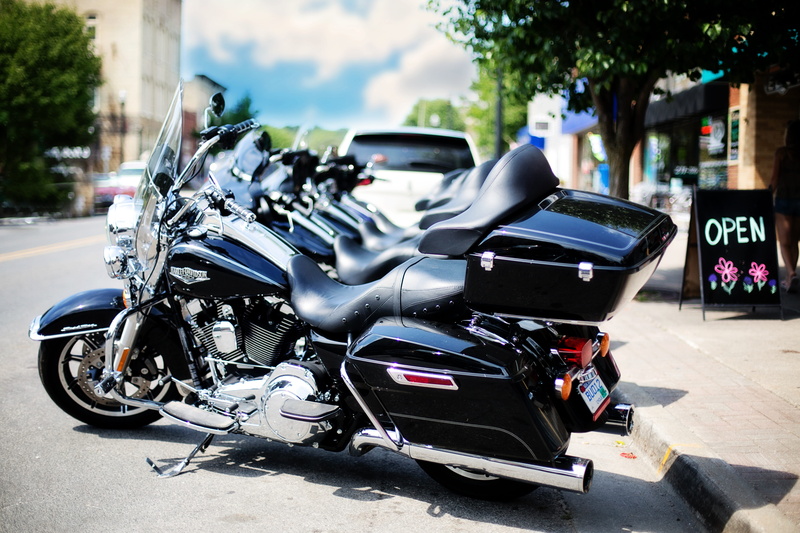 scooter, motor scooter, touring, chopper, Motorcycles, land Vehicle, 5K, Motor, cycle, day, city Life, editorial, urban Scene, city, stationary, chrome