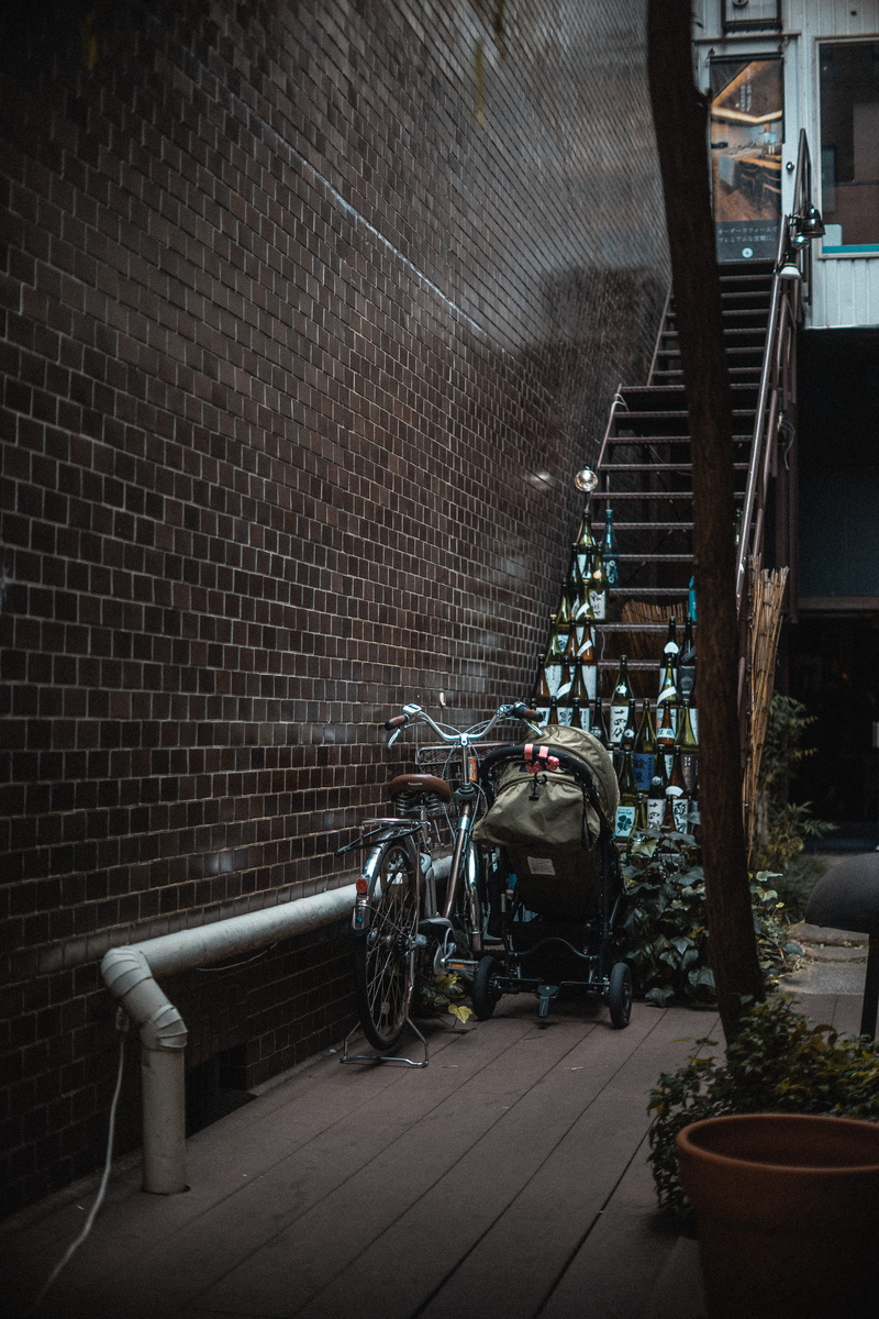 wall - building feature, building exterior, street, wooden, chrome, architecture, nature, colored, brick wall, photo, 5K, city, urban, pipes, outdoors