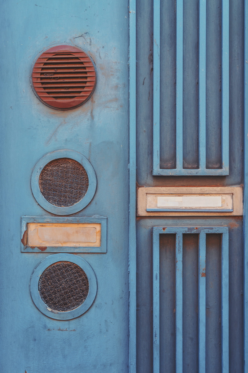 exhaust fan, old, rust, postbox, closed, day, emblem, 5K, protection, grille, air duct, letterbox, symbol, geometric shape, close-up, metal, built structure
