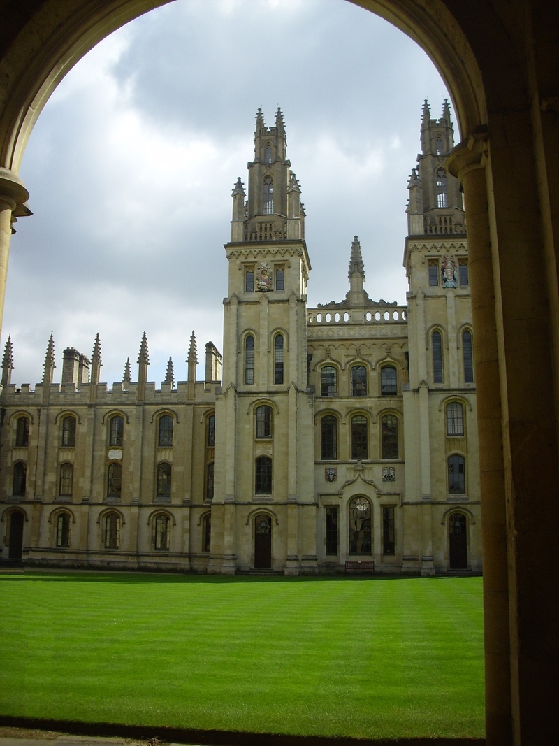 grass, day, england, building, government, political sciences, built structure, tourism, university, nature, outdoors, history, travel, plant, no people