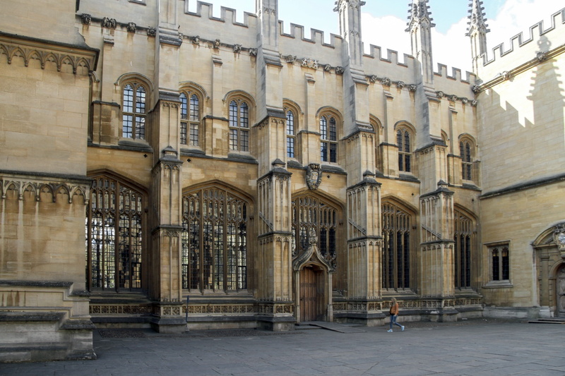 outdoors, europe, travel destinations, university, tourism, arch, city, day, history, window, bodleian library, lighting equipment, 5K, oxford, entrance