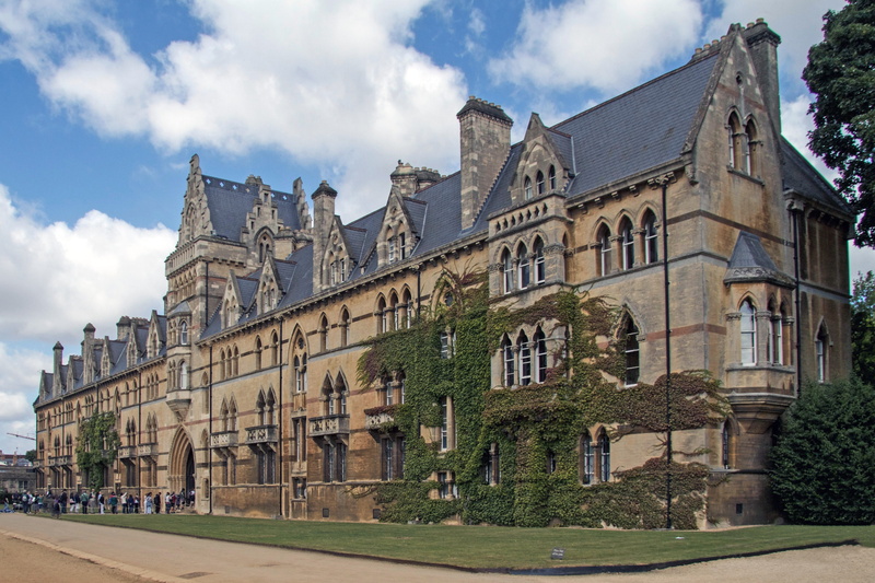 plant, luxury, sky, outdoors, architecture, cloud - sky, city, history, building exterior, the past, no people, oxford, building, low angle view, spirituality