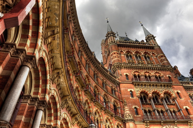 tourism, travel, built structure, building exterior, the past, 2K, architecture, ornate, London, history, architectural column, sky, nature, low angle view