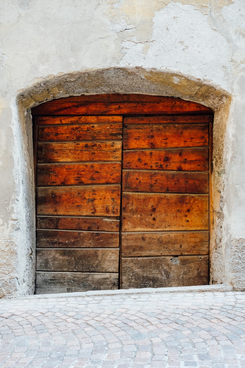 wooden, classic, history, protection, italian, ornate, timber, city, 5K, built structure, rustic, outdoors, wood, safety, old, security, italy, house