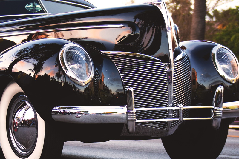 bumper, day, grill, close-up, focus on foreground, automobile, metal, trademark, shiny, united states, sedan, car, land vehicle, stationary, classic car