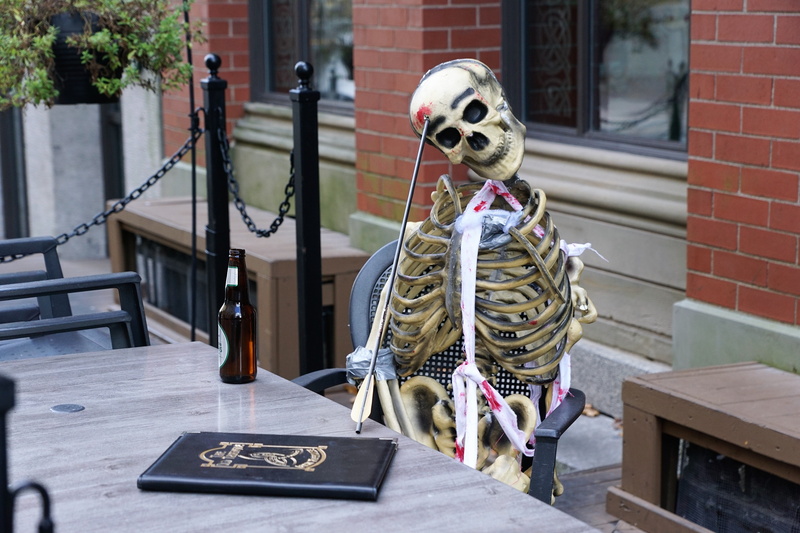 wait, bone, menu, head, cafe, home, architecture, drink, injury, day, restaurant, humor, local, outdoors, fun, bless you, novo scotia, arrow, book, disease