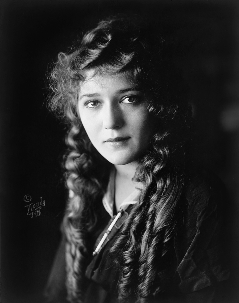 photography, female, mary pickford, one person, co-founder united artists, broadway, looking, 2K, americas sweetheart, curly, beauty, vintage, long hair