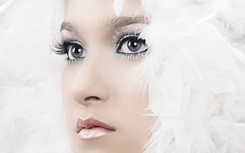 face, white color, lipstick, white, adult, sensuality, melancholy, veil, body part, studio Shot, females, feather Boa, human body part, human Face, costume