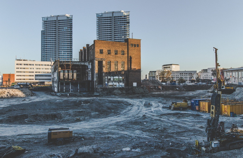 no people, river, bricks, built structure, buildings, nature, capital city, sunset, city, urban, outdoors, clear sky, architecture, waterfront, tall - high