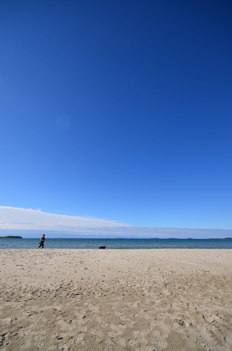 beauty in nature, sea, jogging, full length, land, day, copy space, water, 4K, sola, nordic sea, scenics - nature, horizon, incidental people, ocean, norway