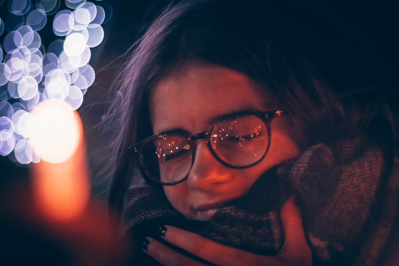 one person, girl, street, headshot, close-up, sunglasses, real people, glasses, women, young women, 5K, illuminated, toulouse, portrait, reflexion, xmas
