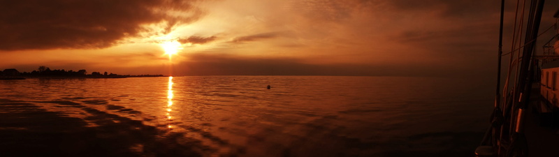 tranquility, beach, reflection, cloud - sky, horizon over water, sunlight, idyllic, horizon, nature, scenics - nature, sky, 4K, dramatic sky, clouds, orange color