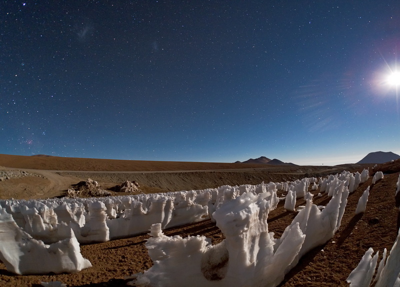 The moon, 4K, plateau, Chajnantor, stars, The Magellanic clouds, penitenti