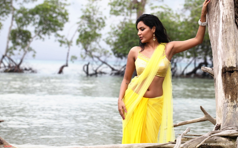 hairstyle, k, standing, fashion, beauty, leisure activity, day, young women, tree, beautiful woman, real people, three quarter length, 2K, Priya, outdoors