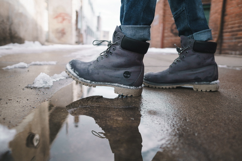 flying, water, one person, stepping, 5K, balloon, ice, pair, outdoors, rain, real people, day, low section, gray, rubber boot, boot, boots, jeans, snow