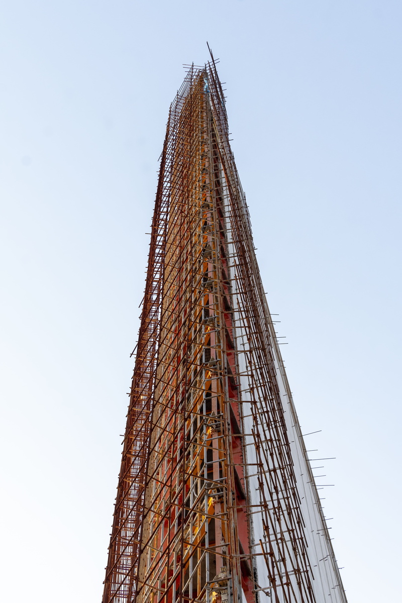 roller coaster, 5K, day, skyscraper, building, iran, clear sky, office building exterior, scaffolding, sky, theme park, development, built structure, nature