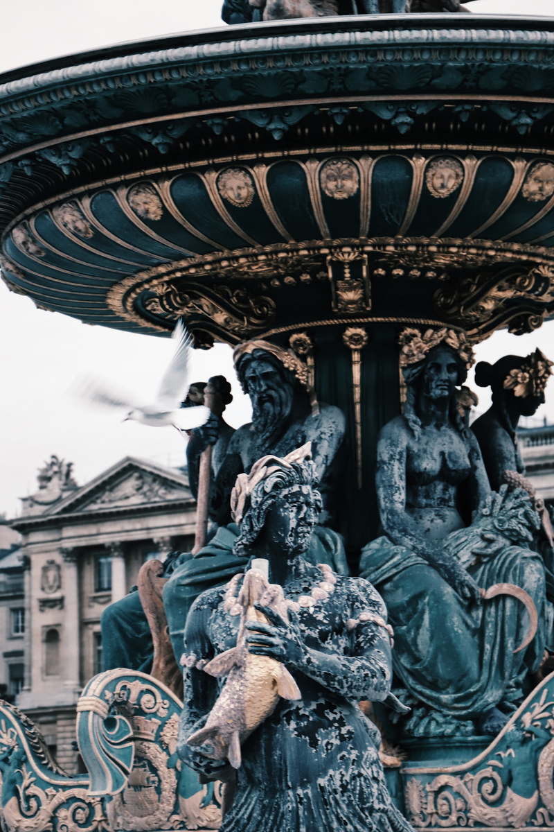 theme park, water, creativity, art, female likeness, male likeness, metropolis, art and craft, no people, representation, built structure, tower, city