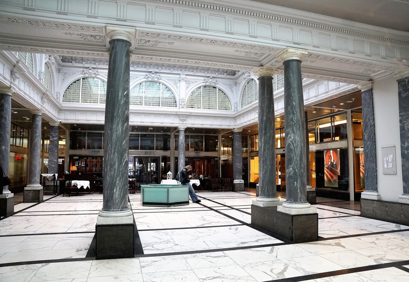credit suisse, window, horizontal, luxury, zurich, history, building, architectural column, swiss, built structure, travel, stock, modern, seat, architecture