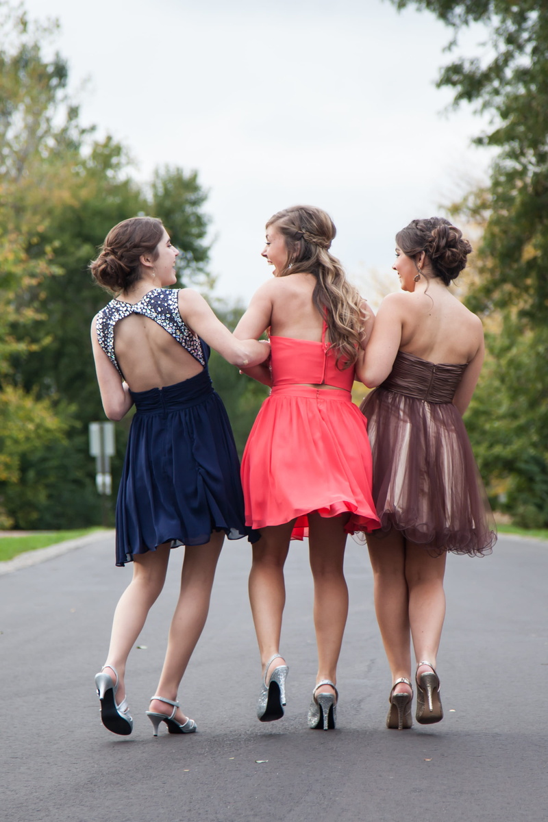 trees, prom, concrete, people, talking, dresses, friends, group of people, woman, rear view, cocktail, daytime, female, 2K, fashion, green, focus on foreground