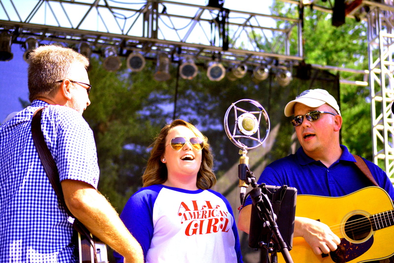 men, adult, day, emotion, music, knoxville, playing, sunglasses, bluegrass, females, united states, real people, mature men, glasses, people, happiness