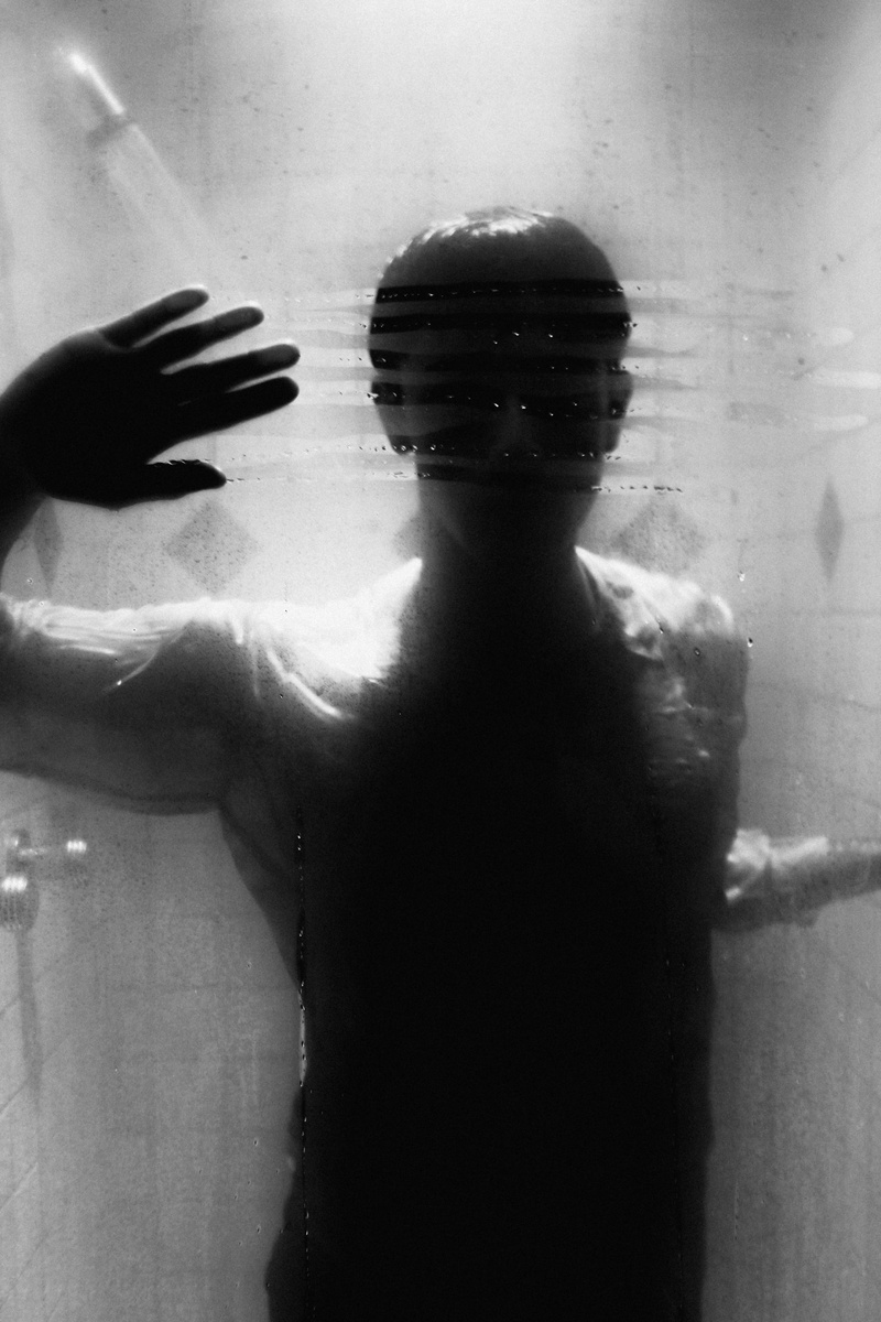 real people, edgy, wet, glass - material, leisure activity, glass, fog, steam, domestic room, bathroom, obscured face, dark, 4K, men, edge, human, waist up